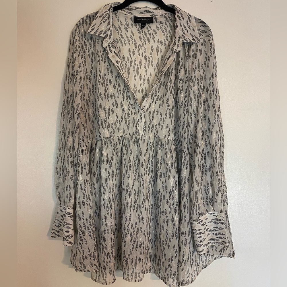 Lane Bryant Black & White Long Sleeve Feather Print Blouse